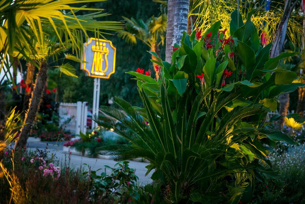 Hotel Ares Pontinia Ngoại thất bức ảnh